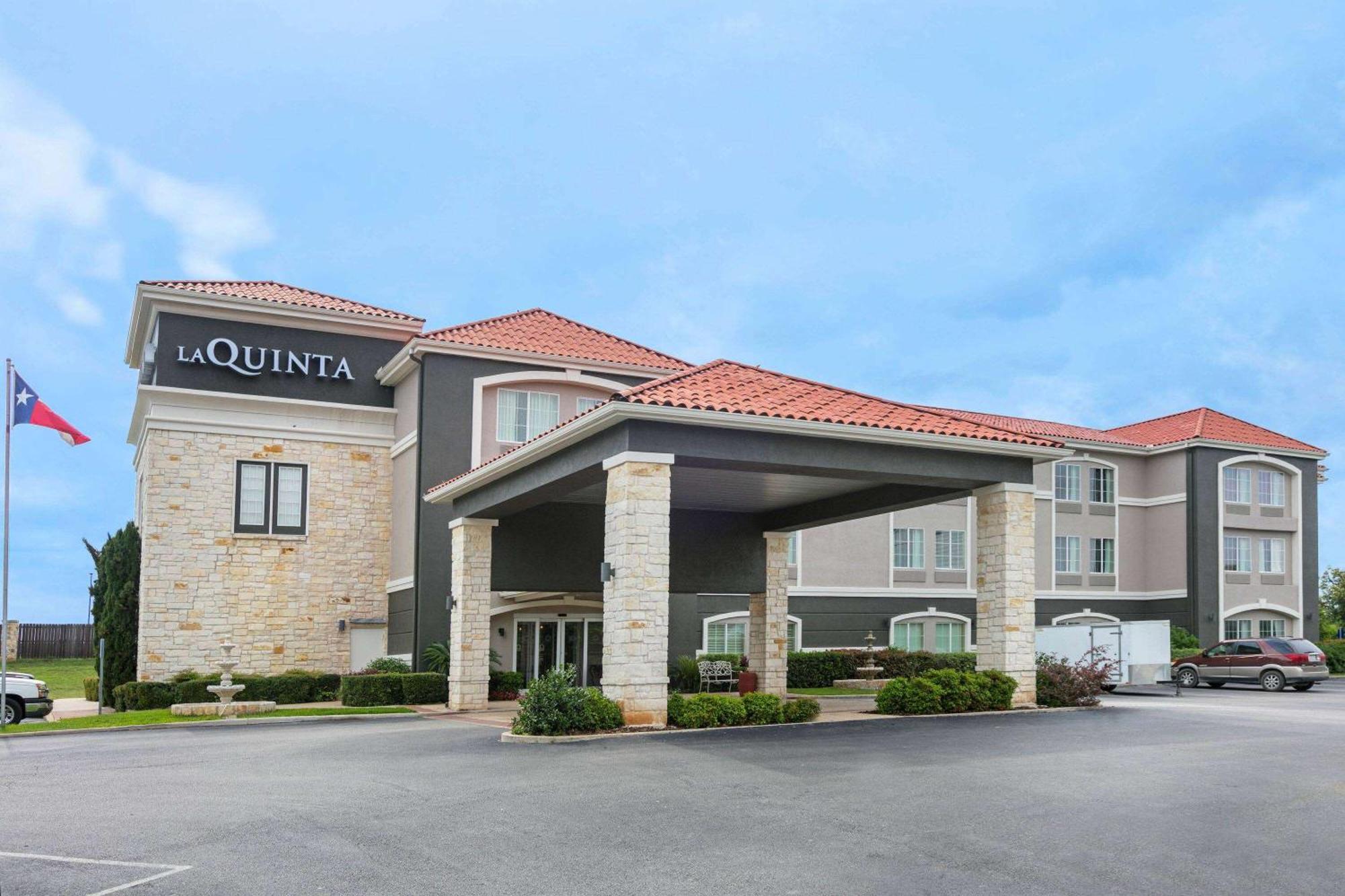 Hotel La Quinta By Wyndham Fredericksburg Esterno foto